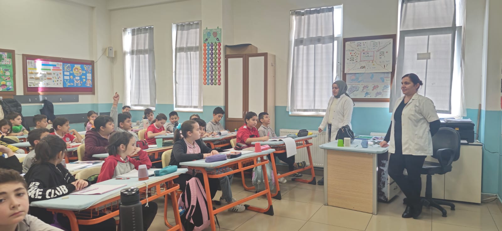 Hoca Ahmet Yesevi İlkokulu'nda 1100 Öğrenciye Sağlıklı Yaşam Eğitimi