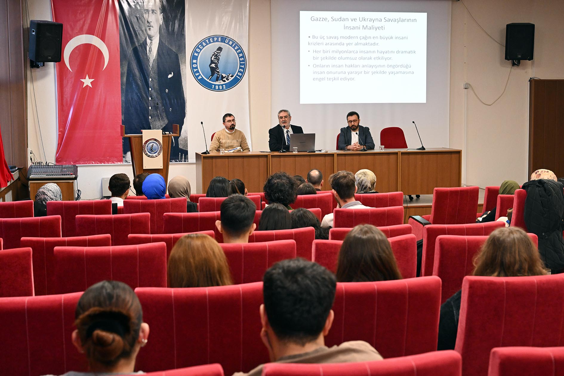 AKÜ’de İnsan Hakları, Batı’nın Çifte Standardı ve Gazze Konuşuldu