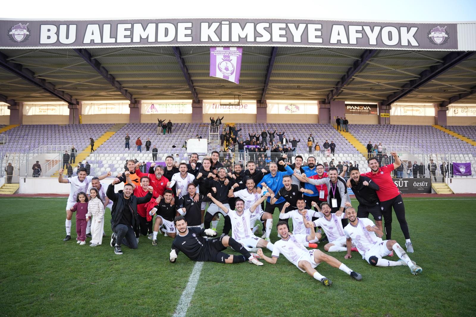 1923 Afyon, Kumluca'ya Konuk Oluyor