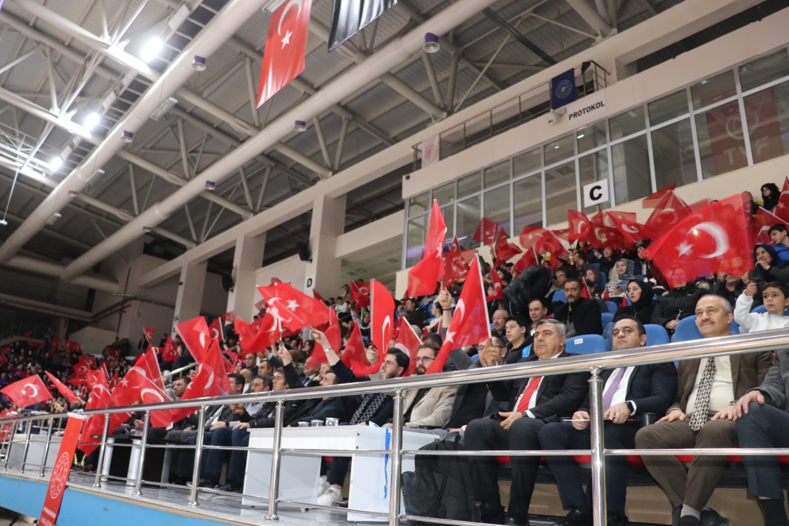 Afyonkarahisar'da Gençlik Buluşması: “Ecdadın İzini Sür, Geleceğini Sen Kur” Programı Gerçekleşti