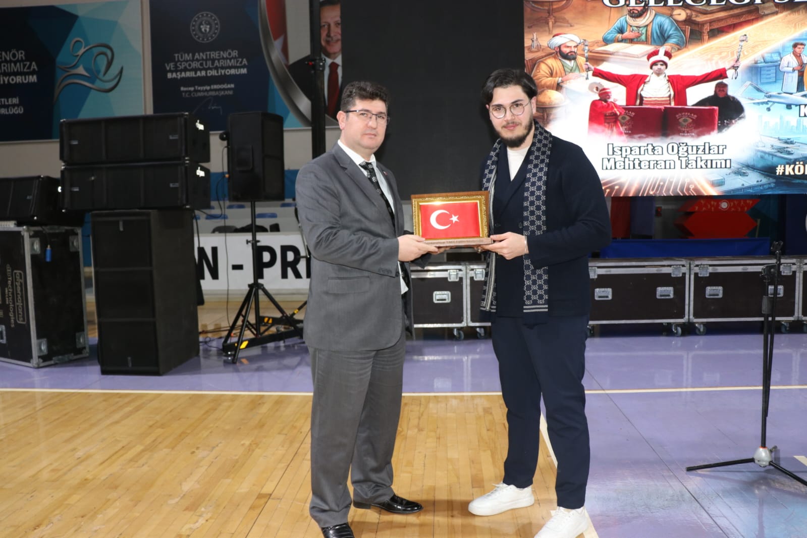 Afyonkarahisar'da Gençlik Buluşması: “Ecdadın İzini Sür, Geleceğini Sen Kur” Programı Gerçekleşti