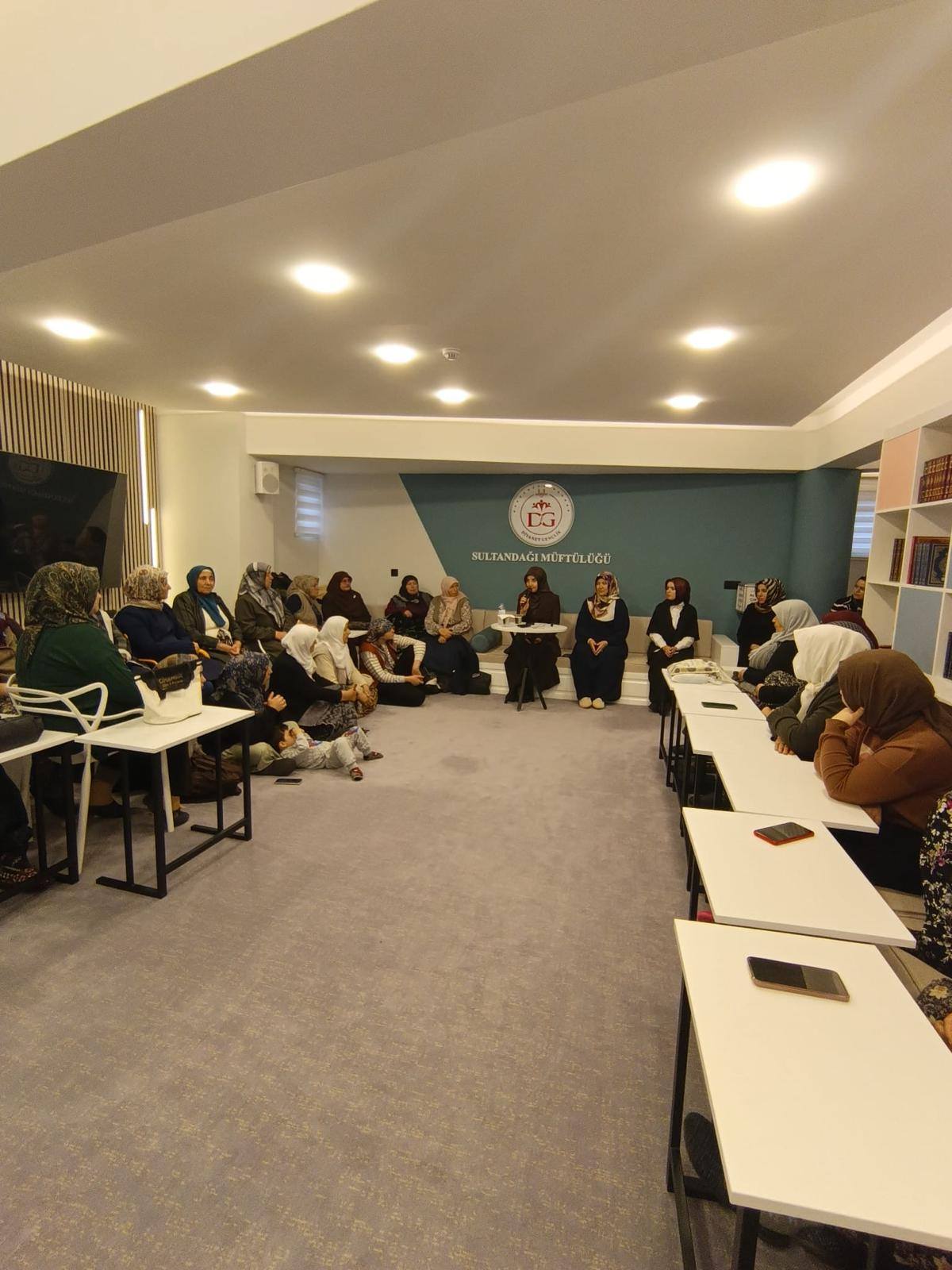 Sultandağı Diyanet Gençlik Merkezi’nde "Üç Aylar ve Aile" Sohbeti