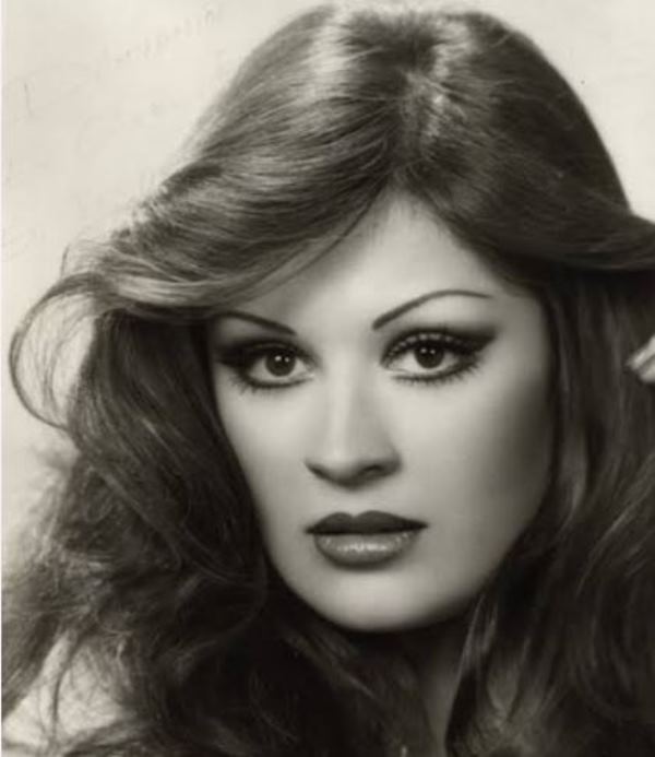 70 Yaşında Bir Efsane: Gülşen Bubikoğlu Zamanı Yeniden Yazıyor!