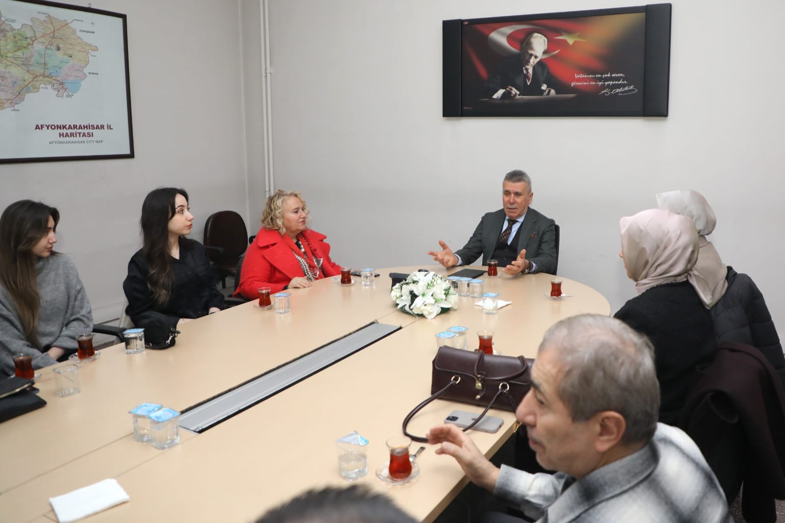 Afyon Yöresel Mutfak Derneğinden Vali Yardımcısı Sezgin’e Ziyaret