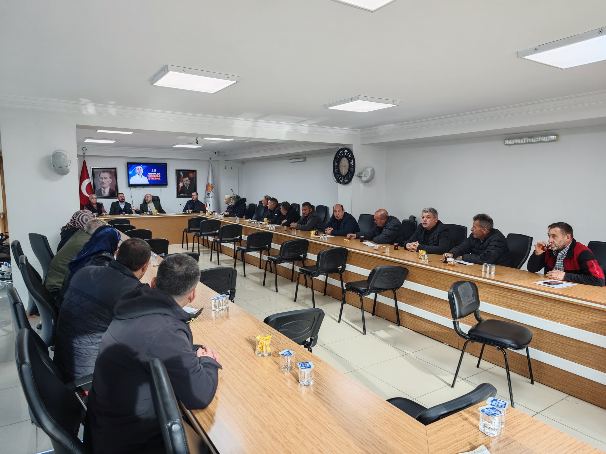 AK Parti Afyonkarahisar Teşkilatı Toplandı