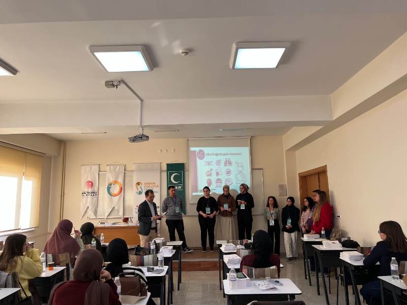 Akran Gücüyle Temiz Gelecek Afyon’da” Projesinin Birinci Faz Eğitimleri Tamamlandı