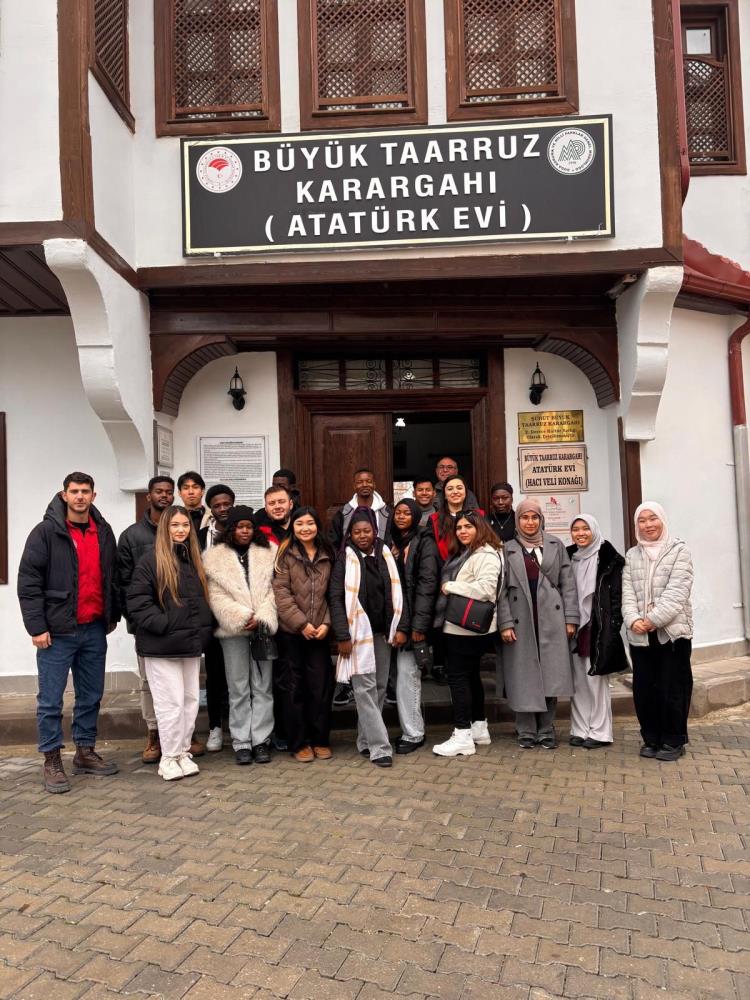 Kültürler Şuhut’ta Buluştu