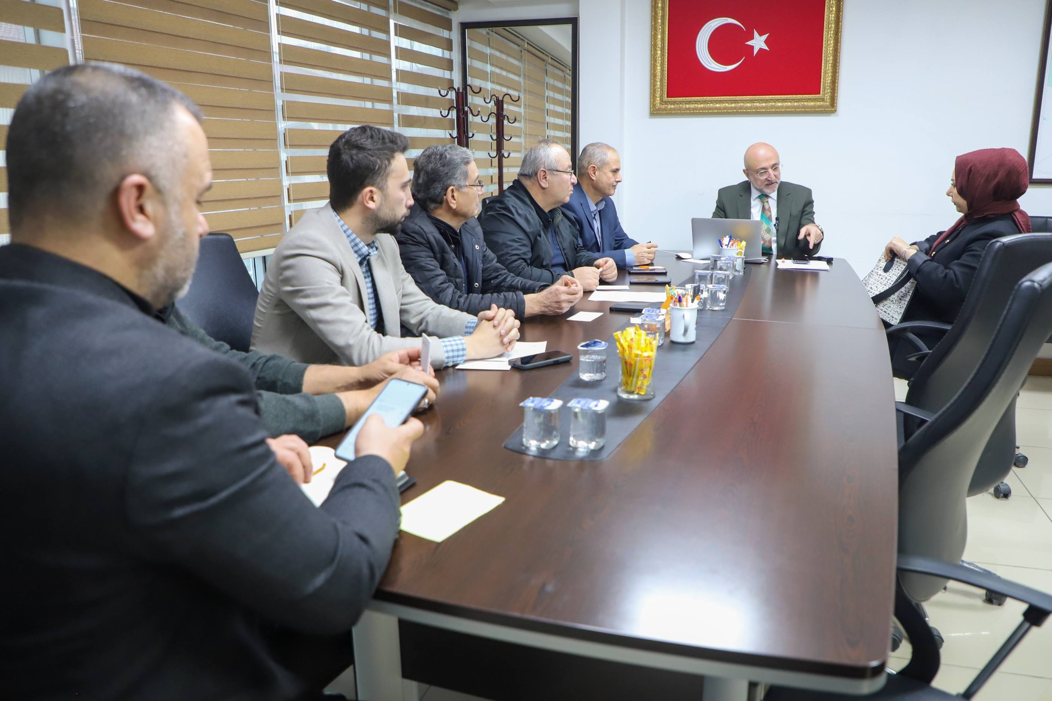 Başkan Şahin, Halk Günü’nde Vatandaşları Dinledi