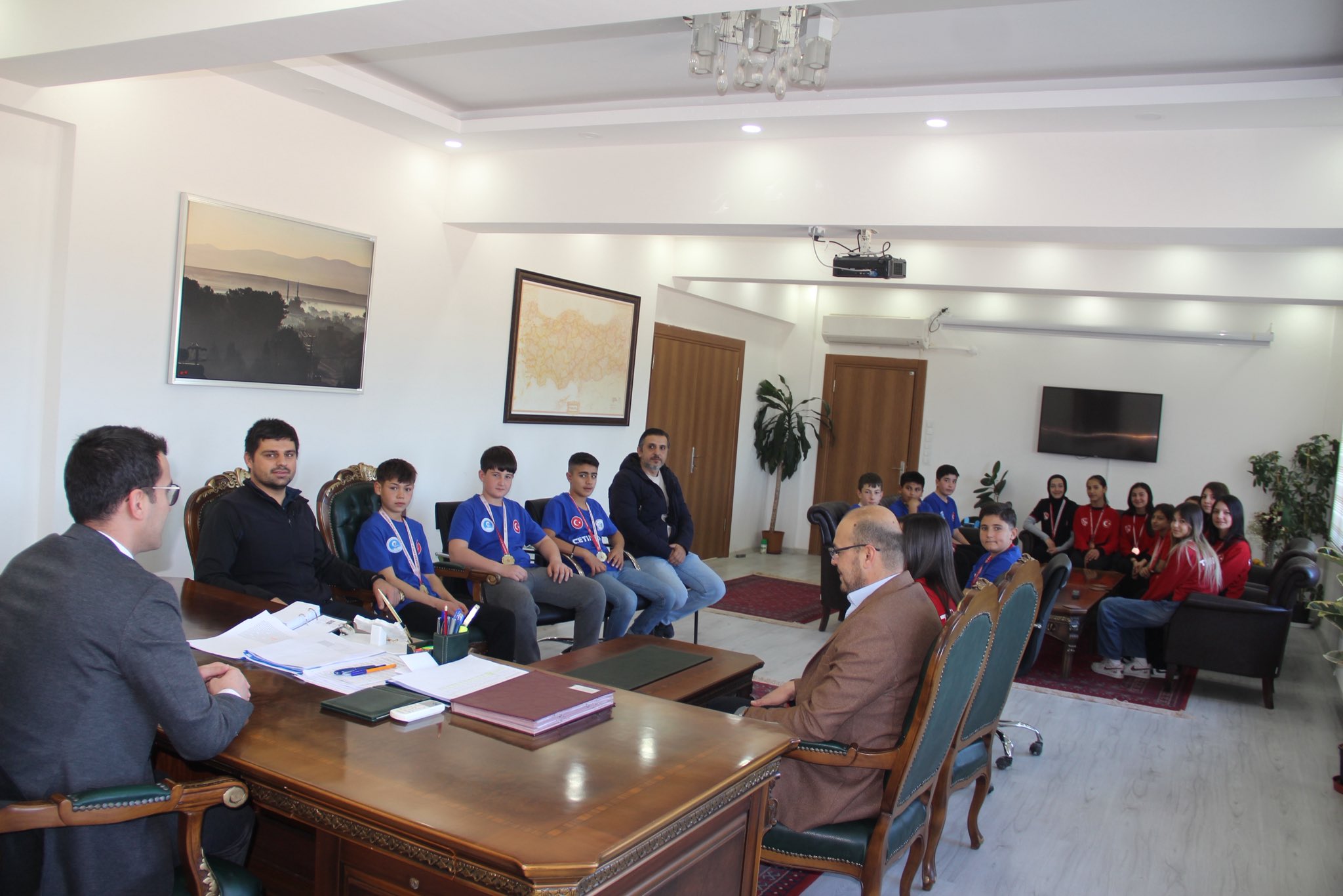 Dereceli Güreşçiler Okumuş'a Derecelerini Anlattı