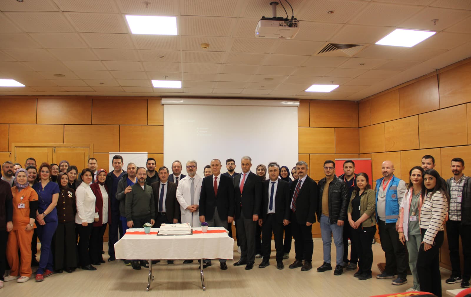 Diyabetik Ayak ve Yara Bakım Servisi Dört Yıldır Bölgeye Şifa Oluyor