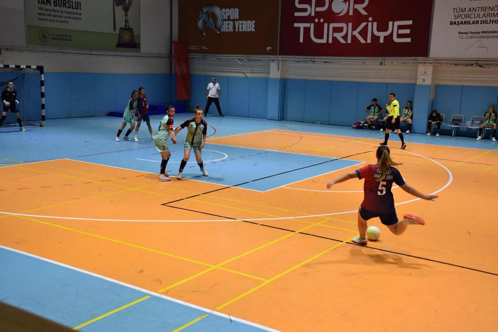 Futsal Genç Kız Müsabakaları Tamamlandı