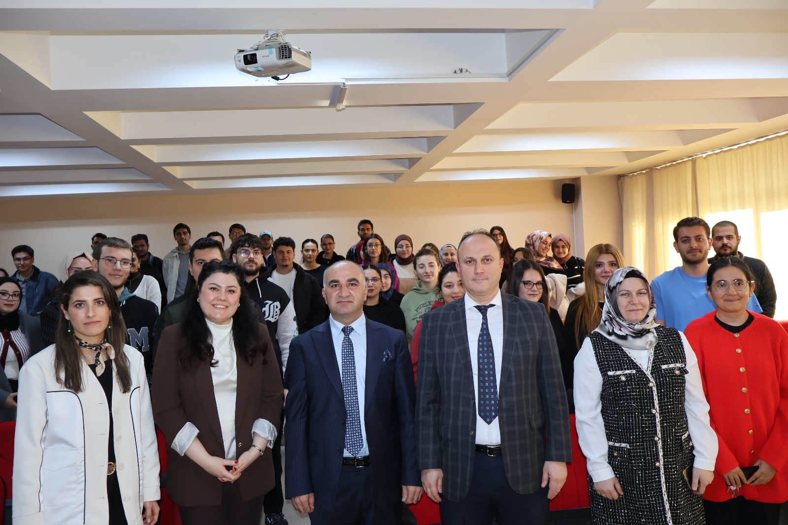 Hukuk Öğrencilerine Denetimli Serbestlik ve Kariyer Semineri