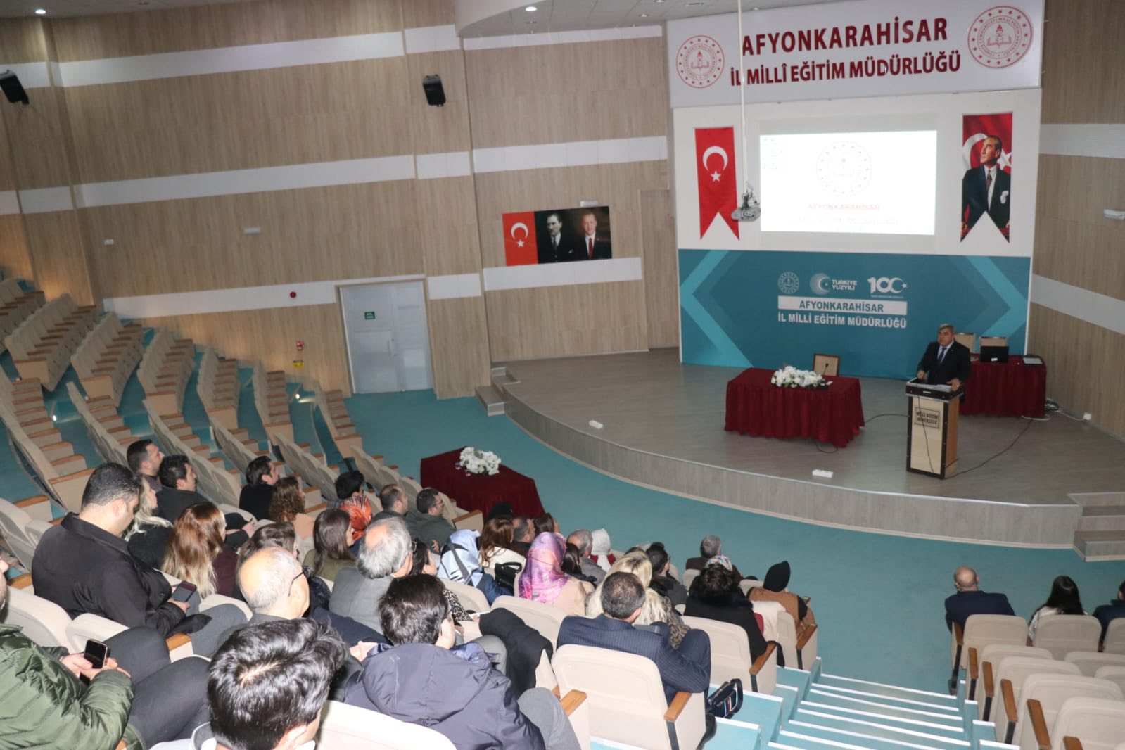 Müdür Sünnetci, Özel Okul Müdürleriyle Bir Araya Geldi