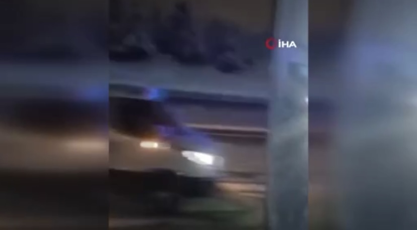 Tünel çıkışında 6 araçlı zincirleme kaza