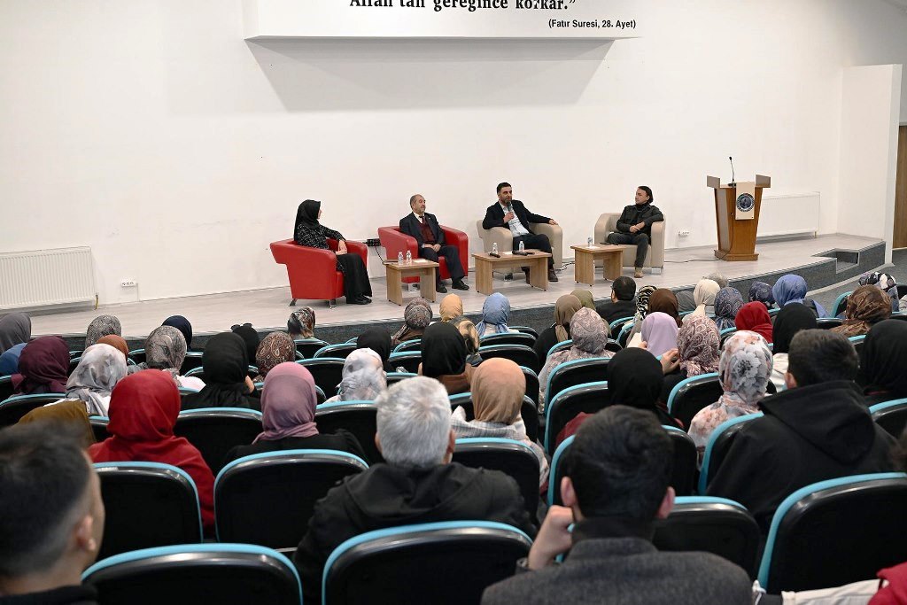 Kariyer Söyleşisi Gerçekleşti