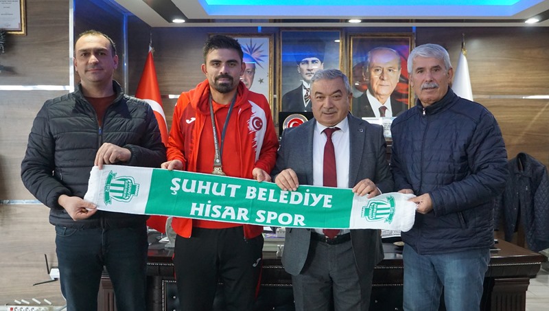 Milli Futbolcu Emre Kılınç, Memleketi Şuhut’ta