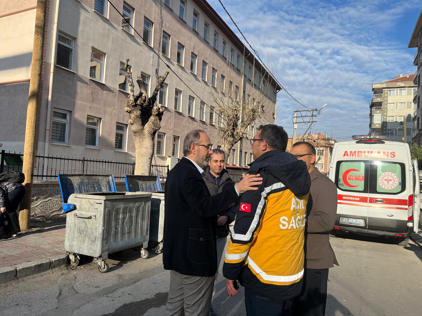 Müdür Öztürk, Ambulans Kazasında Yaralanan Sağlık Personelini Ziyaret Etti