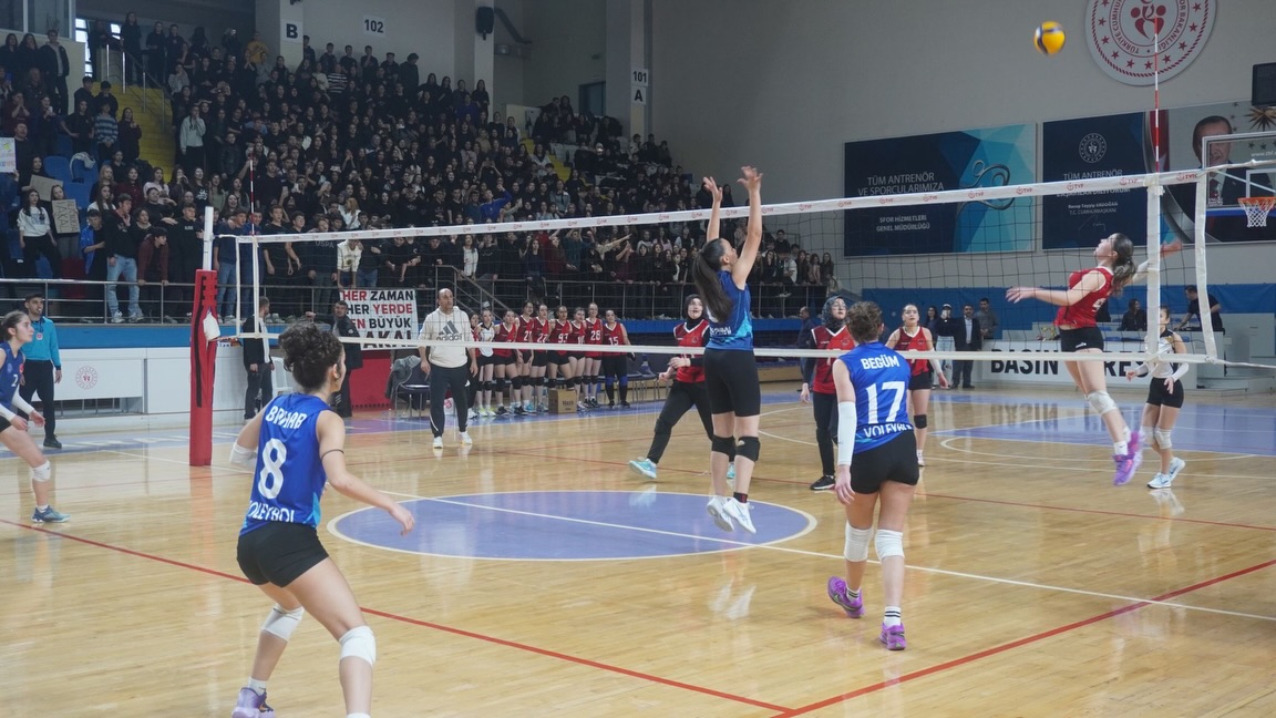 Okul Sporları Voleybol Müsabakaları Tamamlandı