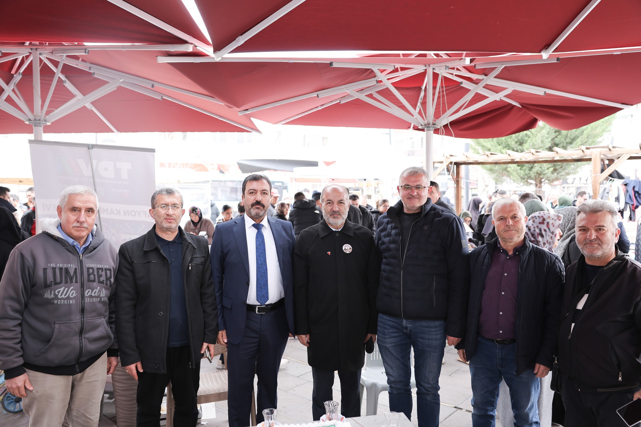 Sandıklı’da Gazze İçin Dayanışma Çarşısı Düzenlendi