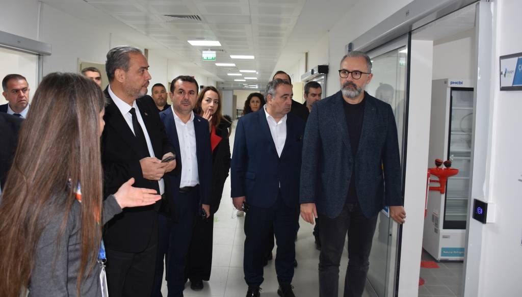 AFSÜ ve HES Holding'den Tıbbi Kenevir Yatırımlarına Destek