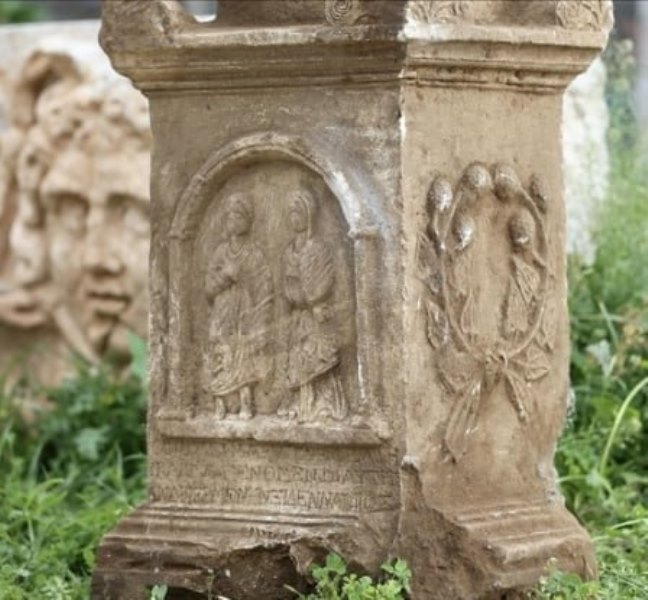 Seydikemer Dağlarında Sır Perdesi: Çobanın Keçi Otlatırken Bulduğu Stel Tarihi Aydınlatacak