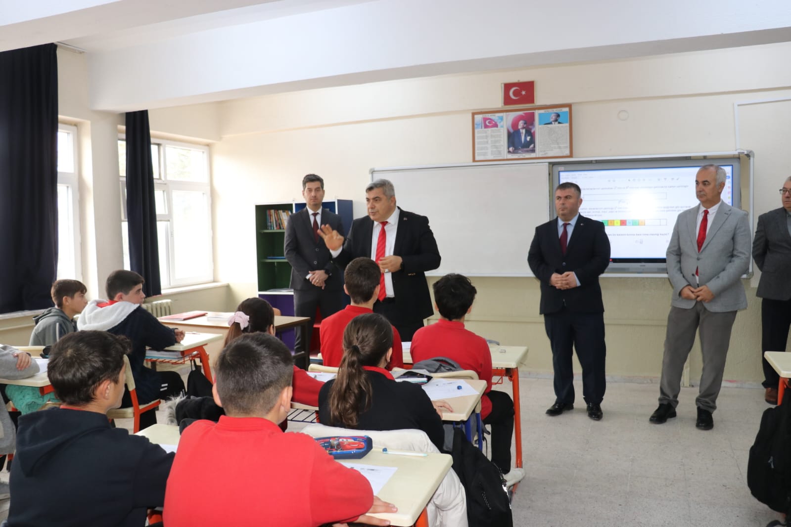 “Sizler Bayat Kilimlerimiz Gibi Köklü Bir Geçmişi Geleceğe Taşıyacaksınız”