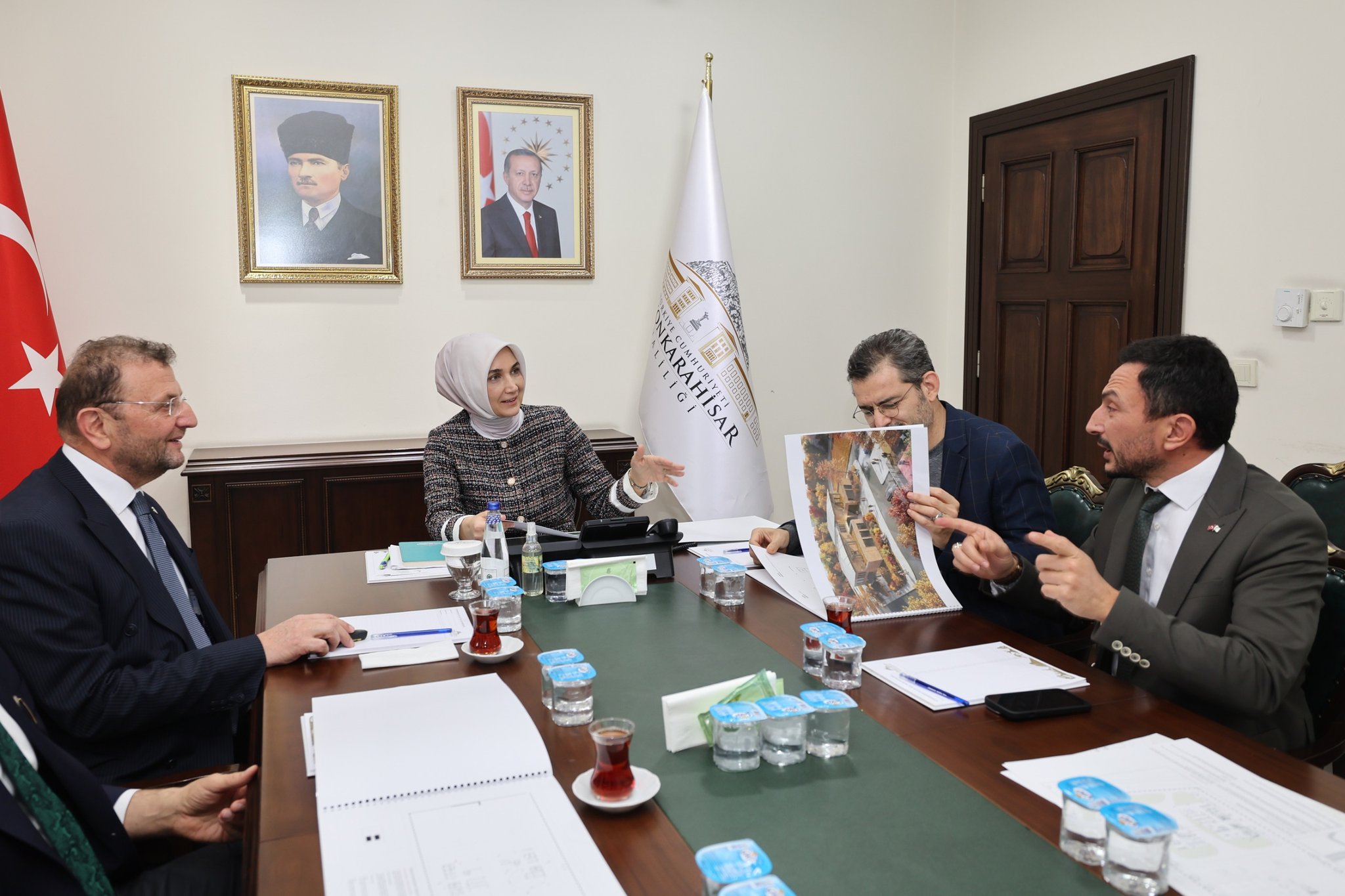 Vali Yiğitbaşı Başkanlığında Yeşilay Yaşam Merkezi Projesi Değerlendirildi