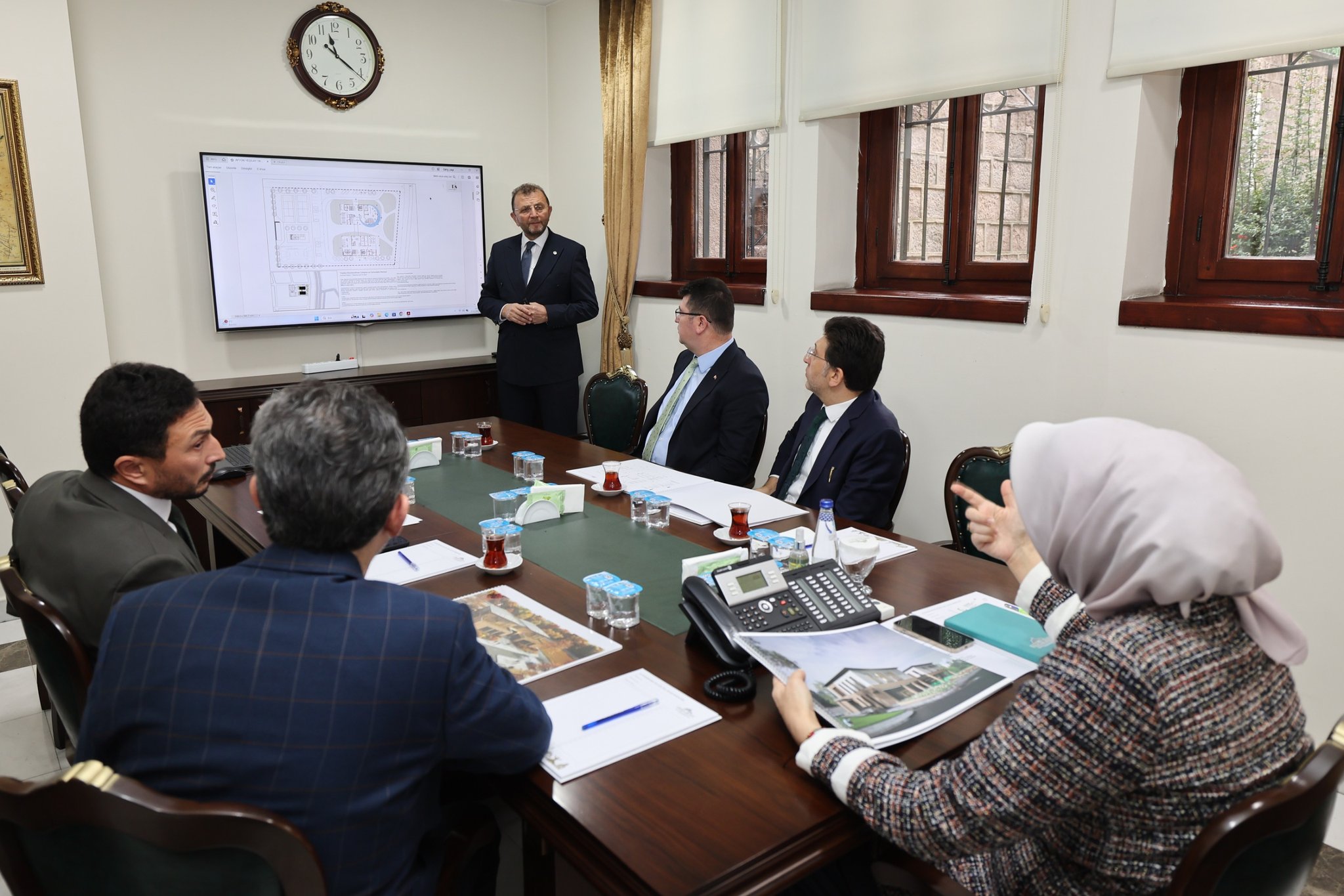 Vali Yiğitbaşı Başkanlığında Yeşilay Yaşam Merkezi Projesi Değerlendirildi