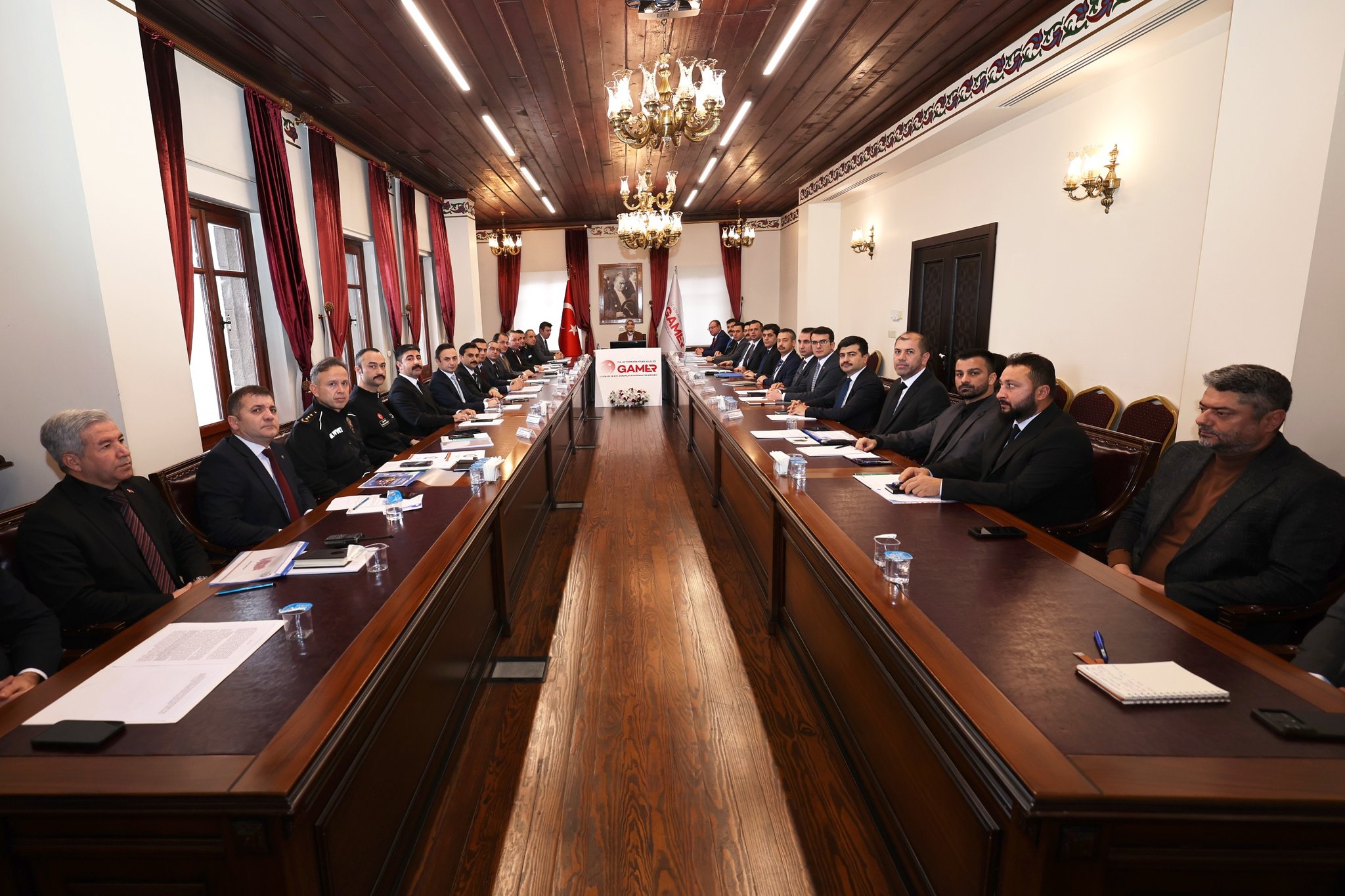 Vali Yiğitbaşı, Başkanlığında Yılbaşı Tedbirleri Değerlendirildi