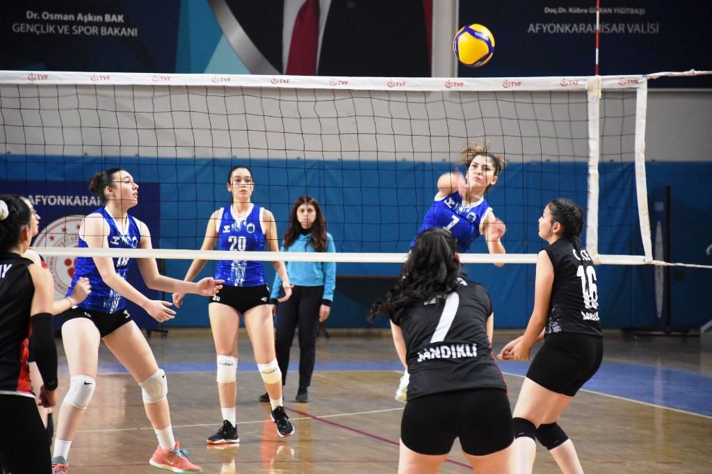 Voleybol Genç Kızlar İl Birinciliği Müsabakaları Tamamlandı