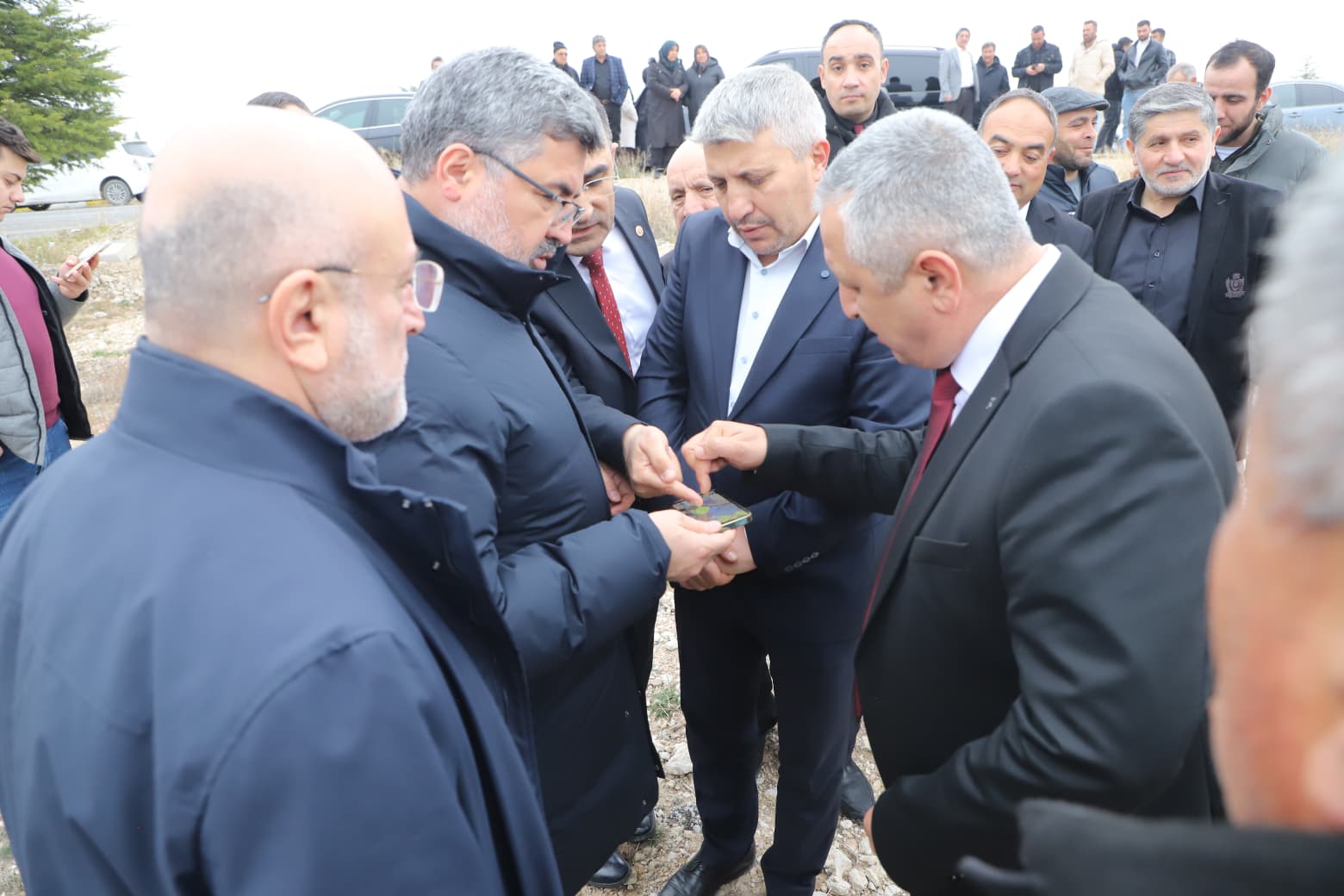 AK Parti'den Kocaöz'e Eser Siyaseti