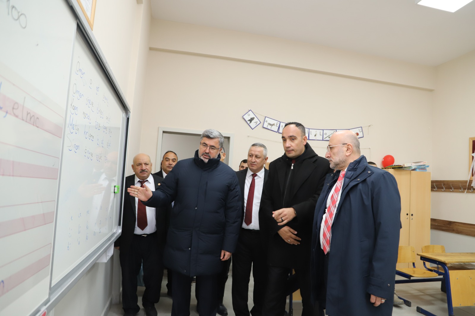 AK Parti'den Kocaöz'e Eser Siyaseti