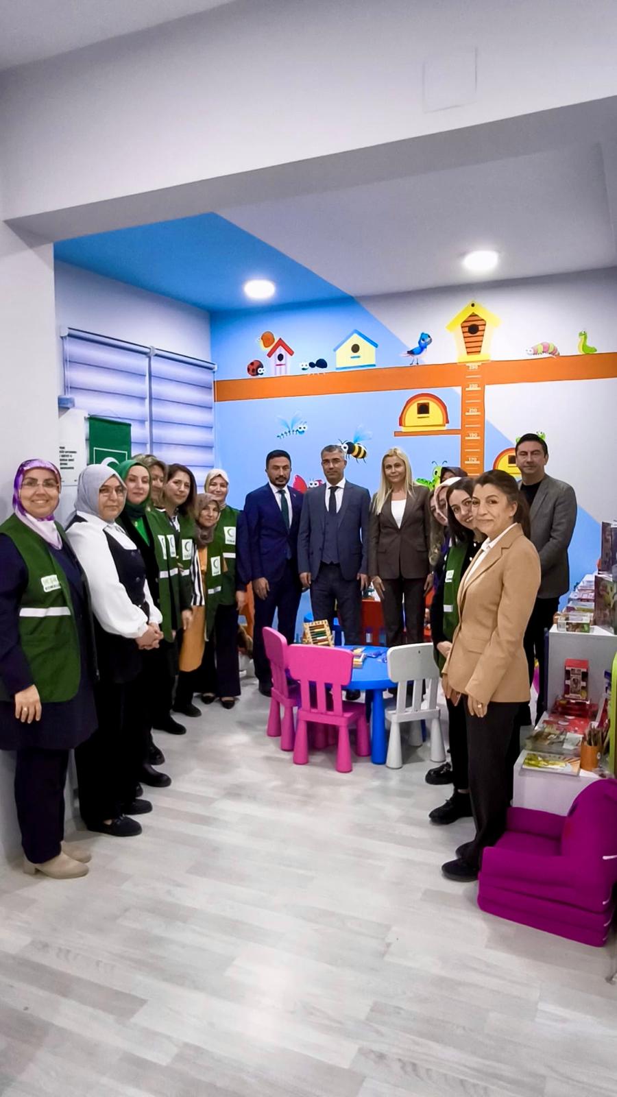 Afyonkarahisar Adliyesi’ne Çocuk Bekleme ve Oyun Odası Kütüphanesi Kuruldu