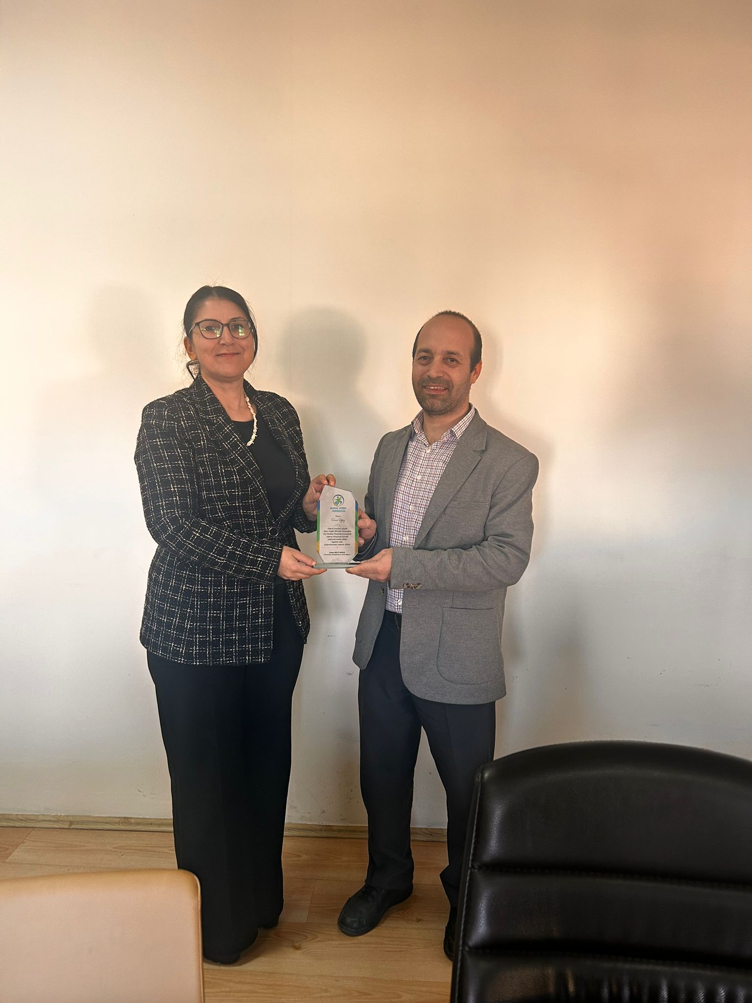 Otizmli Çocukların Diş Tedavisinde Örnek Hizmet: AFSÜ’ye Teşekkür Ziyareti