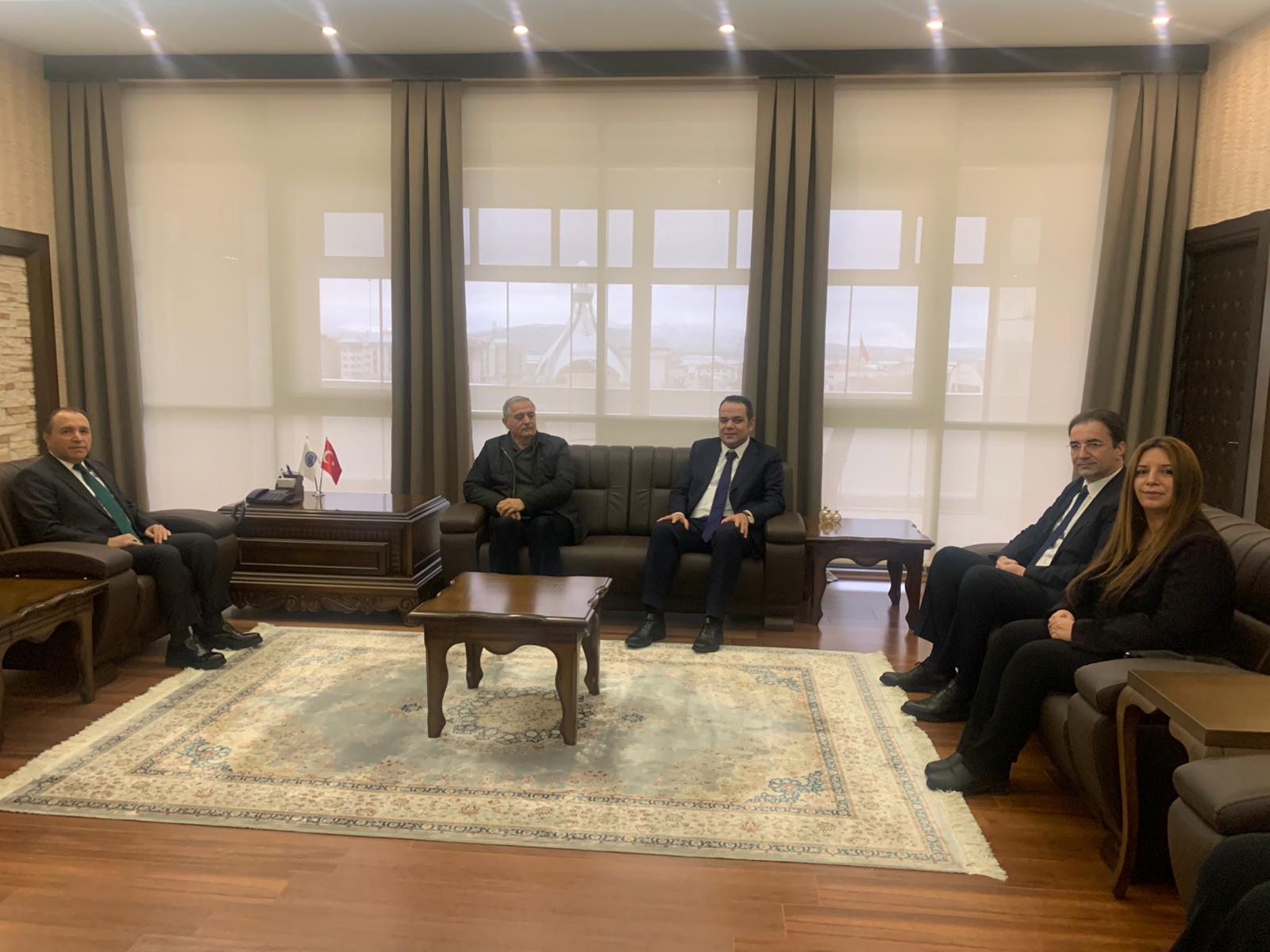 TV3 Yönetiminden Rektör Karakaş'a Ziyaret