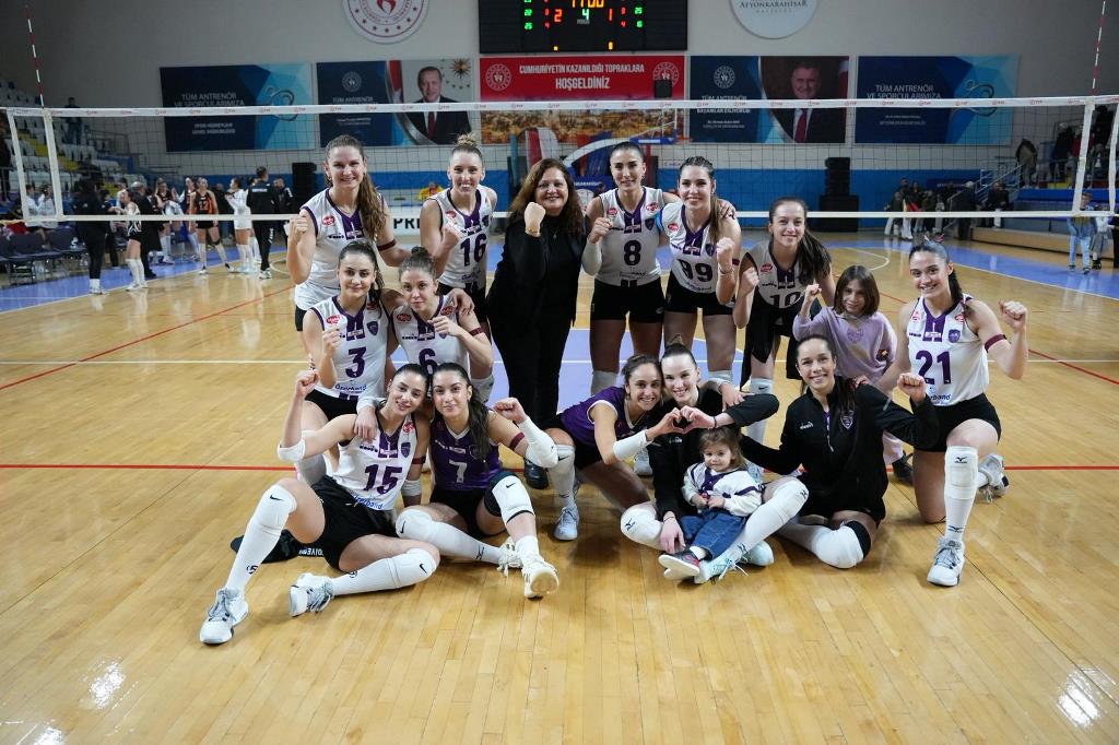 Afyon’da Fileler Şenlendi: Yüntaş, Karayolları’nı 3-1’le Geçti