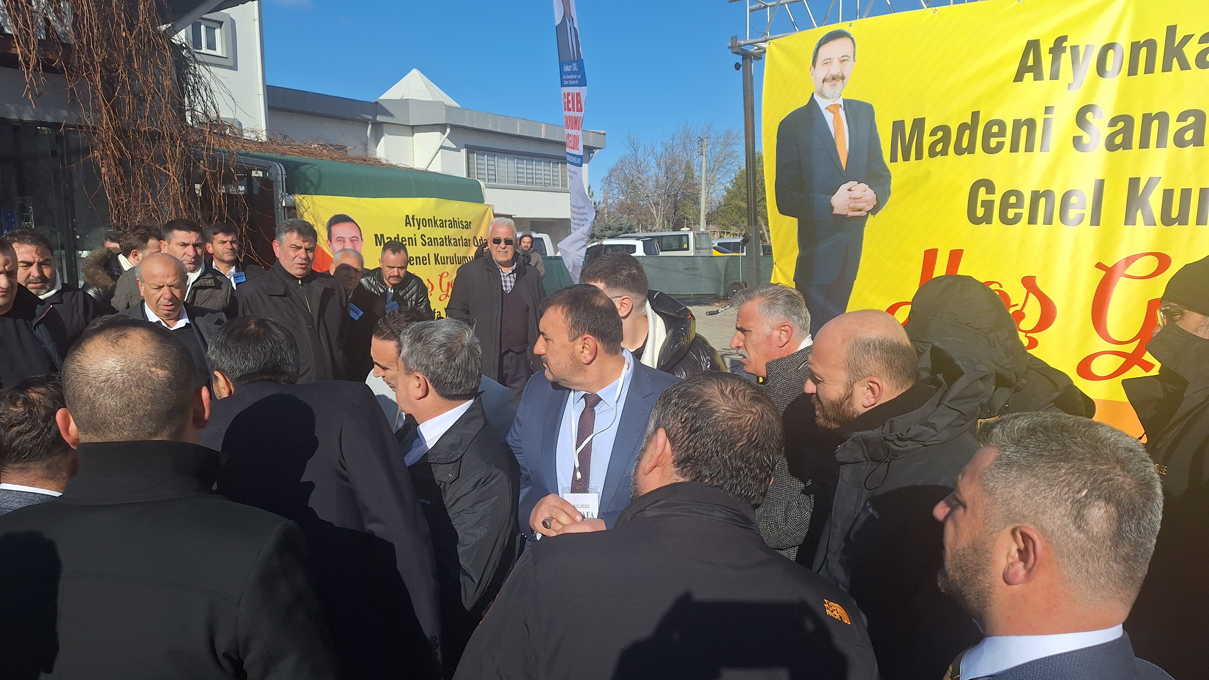 Madeni Sanatkârlar Odası Genel Kurulu’nda Kısa Süreli Gerginlik!