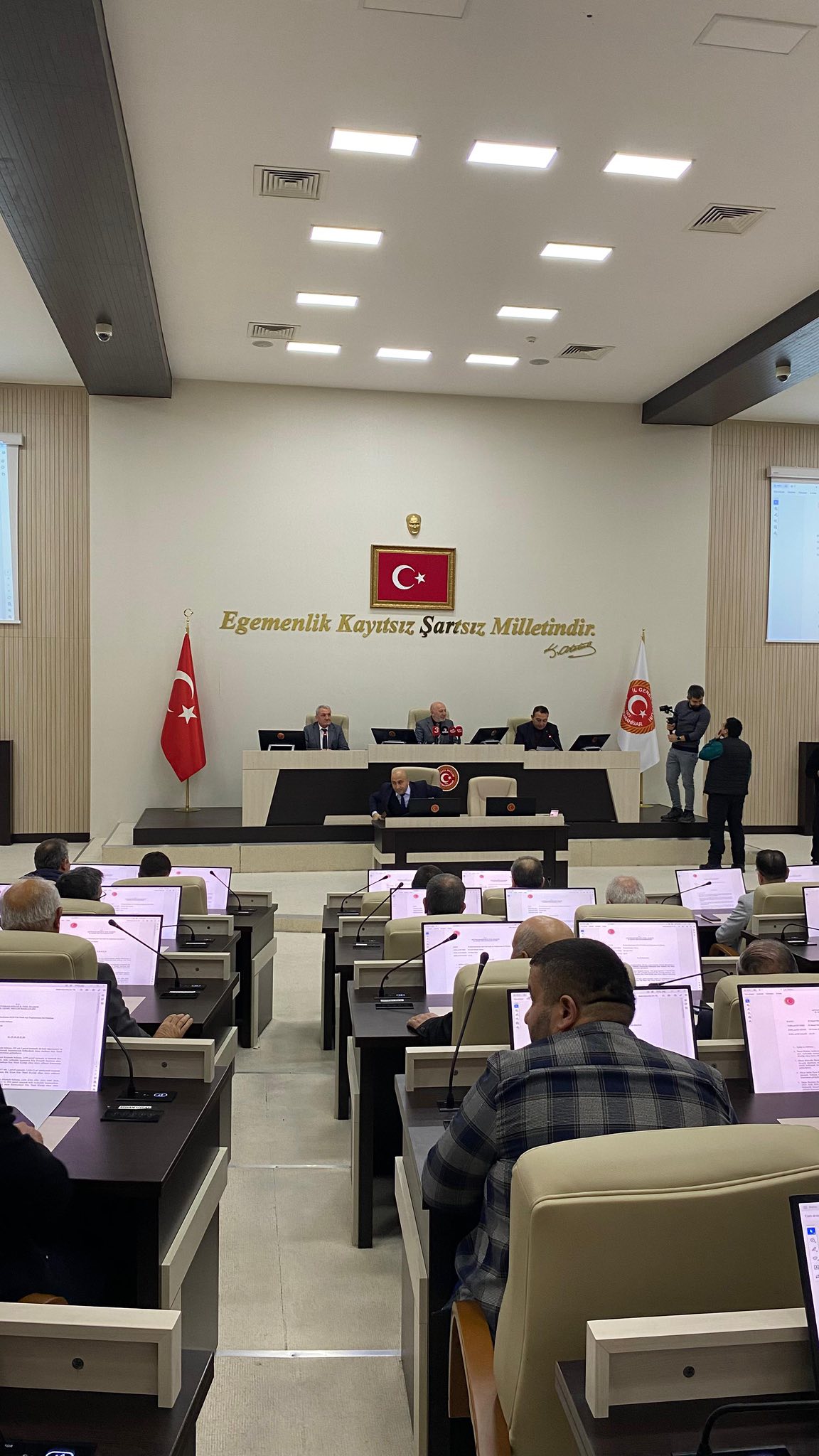 Afyonkarahisar'da "Genç Sesler Mecliste" Projesiyle Öğrenciler Yerel Yönetimi Deneyimledi