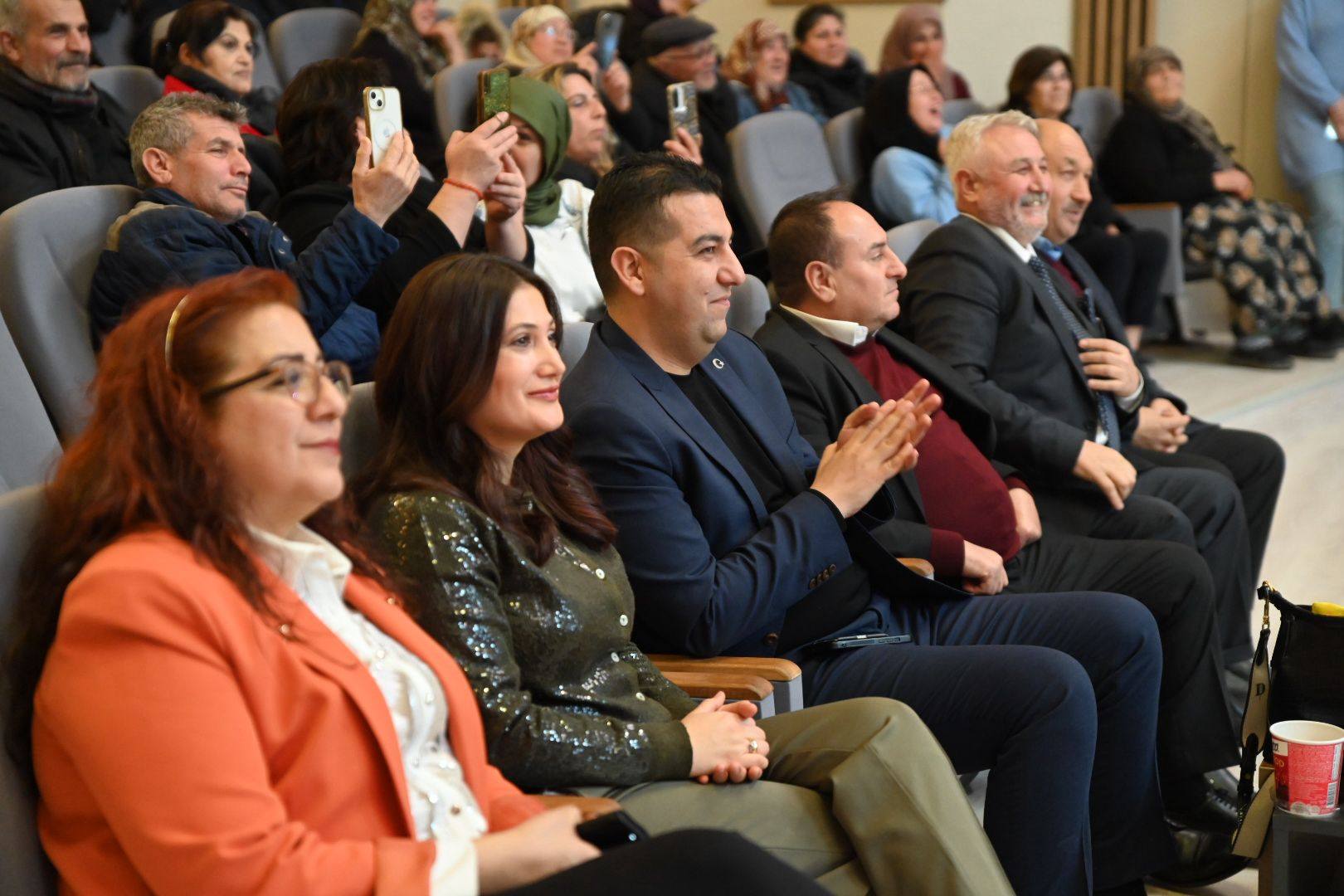 Aziziye Sanat Merkezi’nde Kültür Sanat Etkinliği: Taşlama Geleneği İlgi Gördü