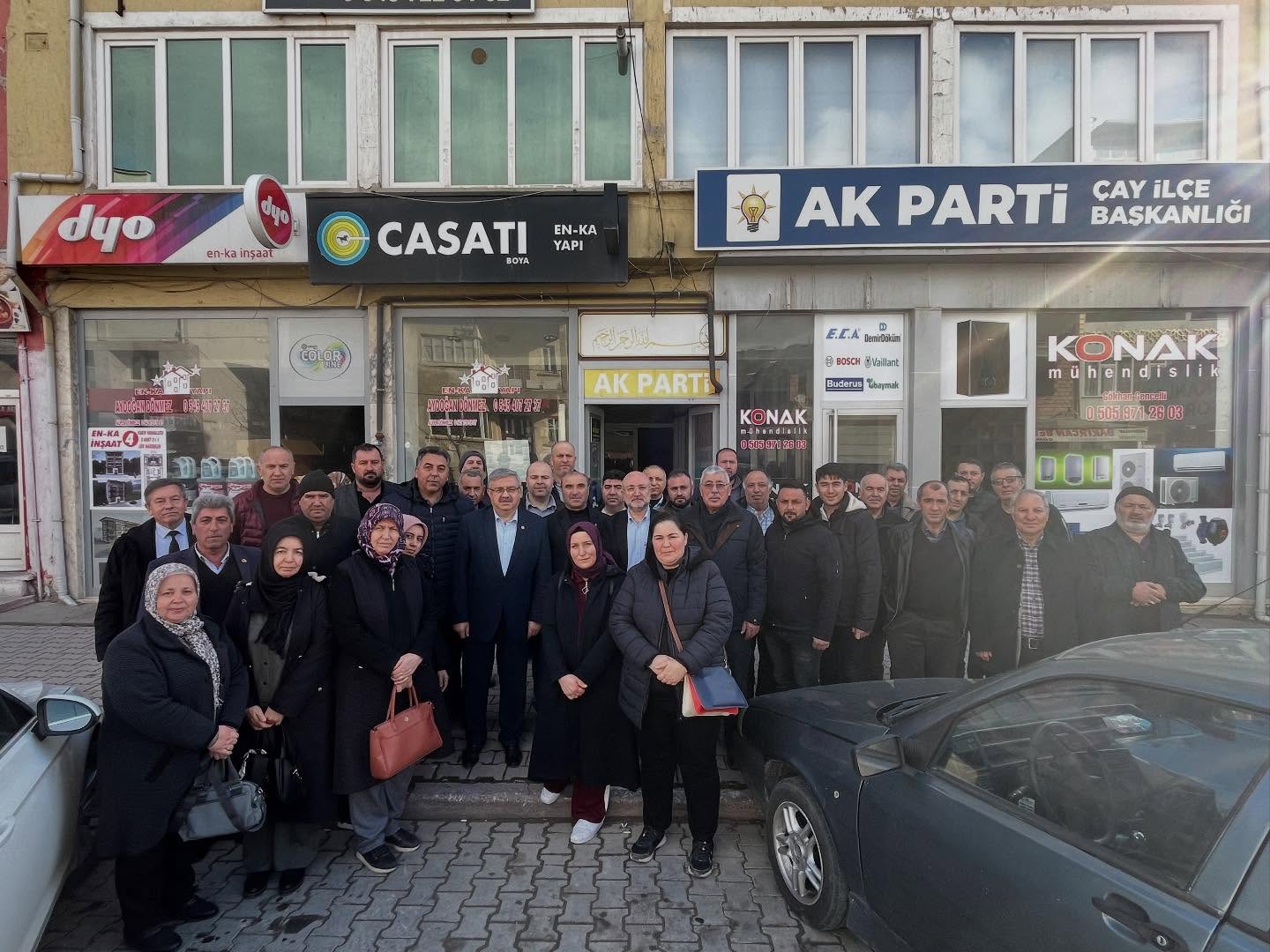 AK Parti Heyeti Çay İlçe Yönetimiyle Bir Araya Geldi