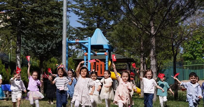 Afyonkarahisar'da Yeni Eğitim Dönemine "Bayrak Sevgisi" Temasıyla Başlanacak