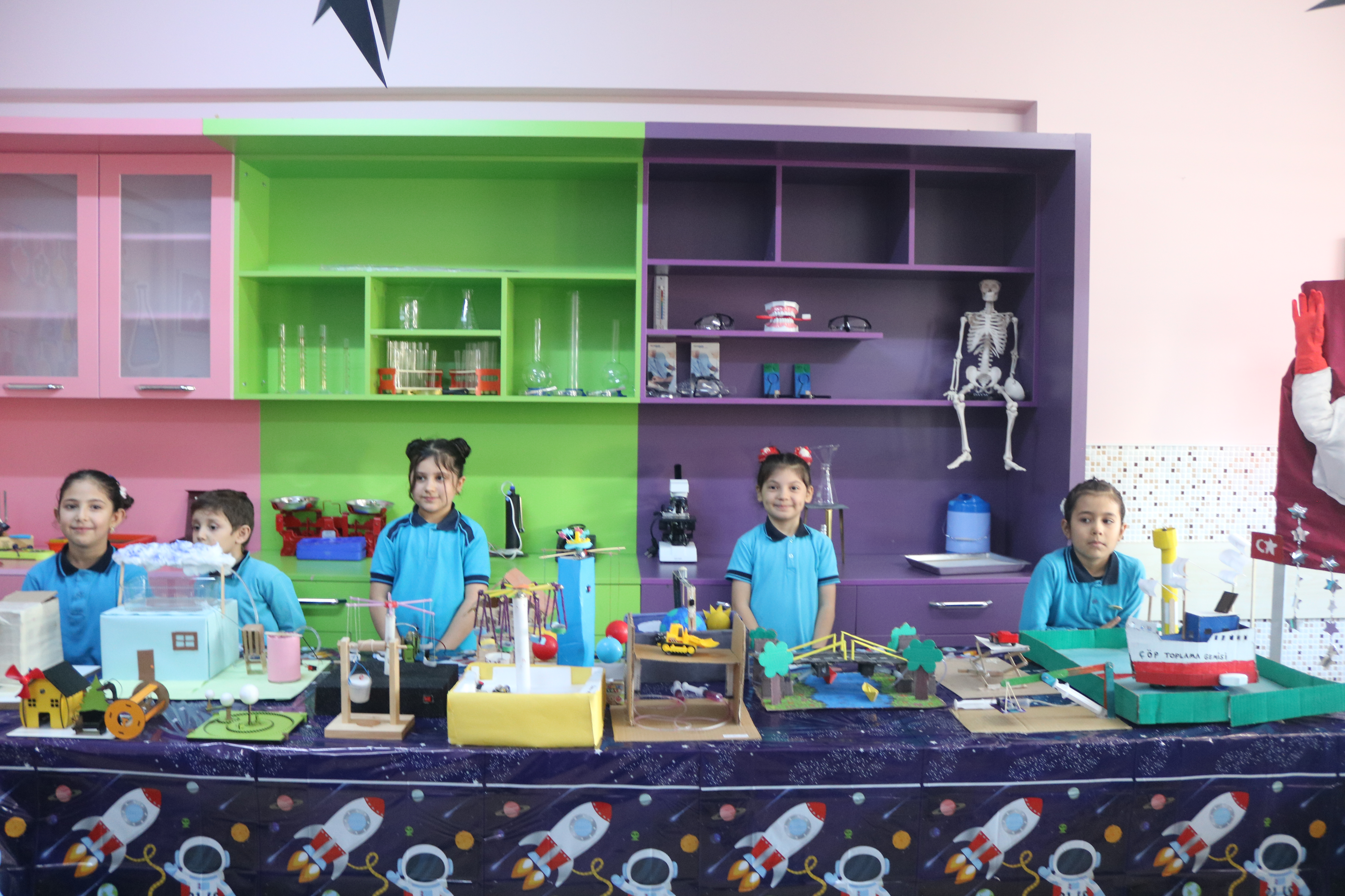 Afyon’da Karne Sevinci: 143 Bin Öğrenci Yarıyıl Tatilinde