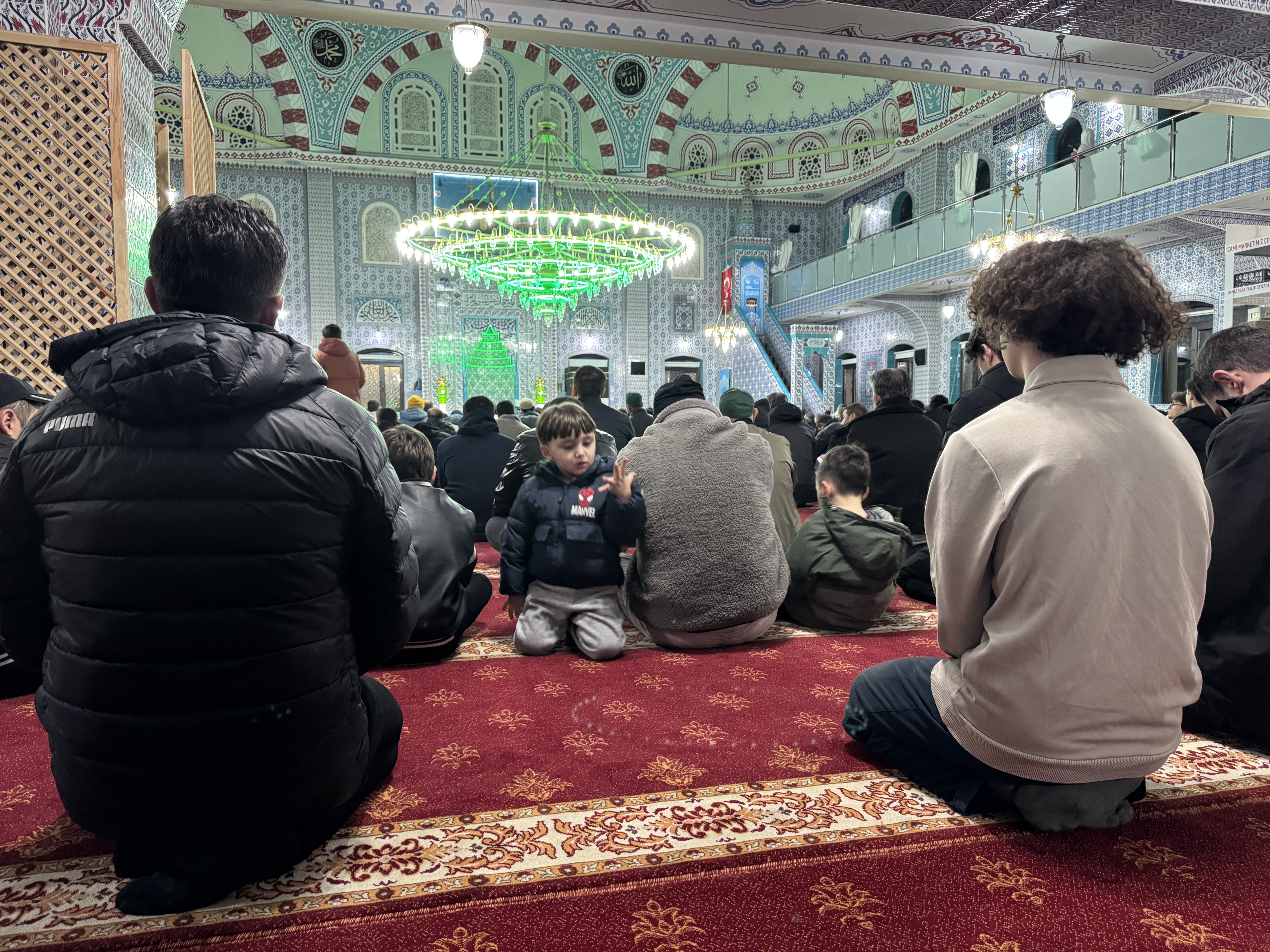 Afyon’da Miraç Kandili Camilerde Düzenlenen Programlarla İdrak Edildi