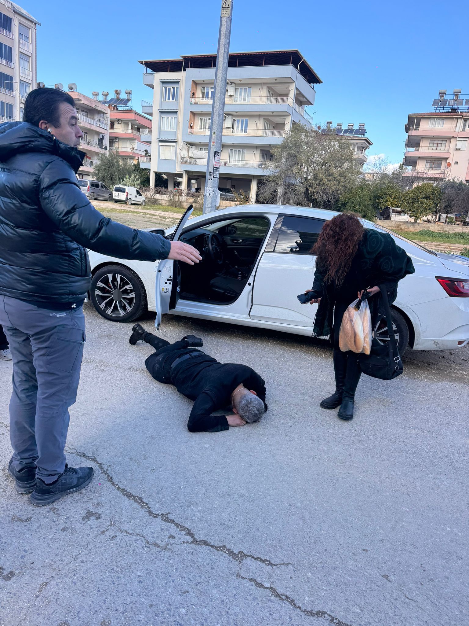 Seyir Halindeki Otomobile Silahlı Saldırı