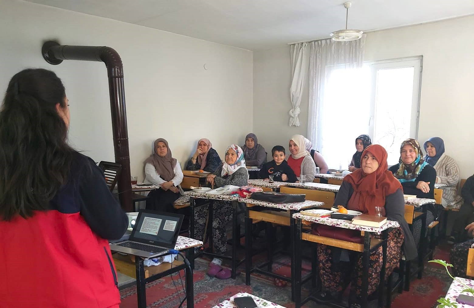 Afyon’da 25 Bin Üreticiye Geleceğin Tarımı Anlatıldı