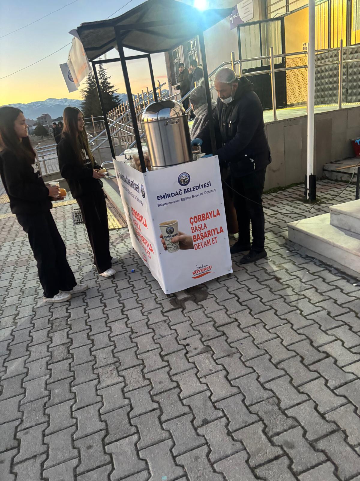 Başkan Koyuncu’dan Eğitime Güçlü Destek: Öğrenciler Güne Sıcak Çorbayla Başlıyor