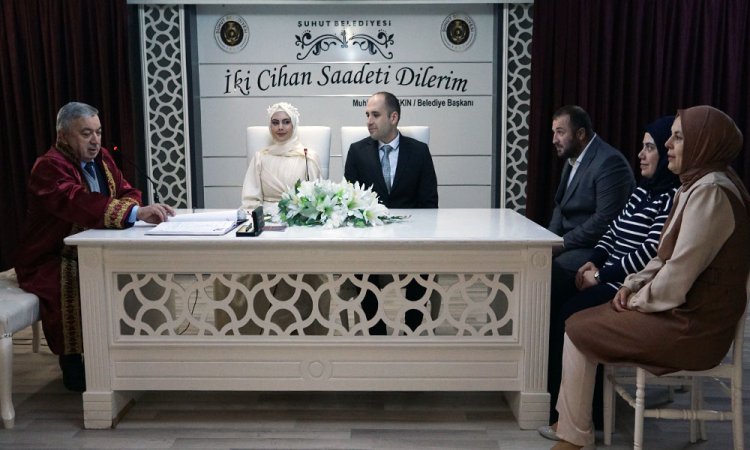 Başkan Özaşkın, 2026 Yılının İlk Nikahını Kıydı