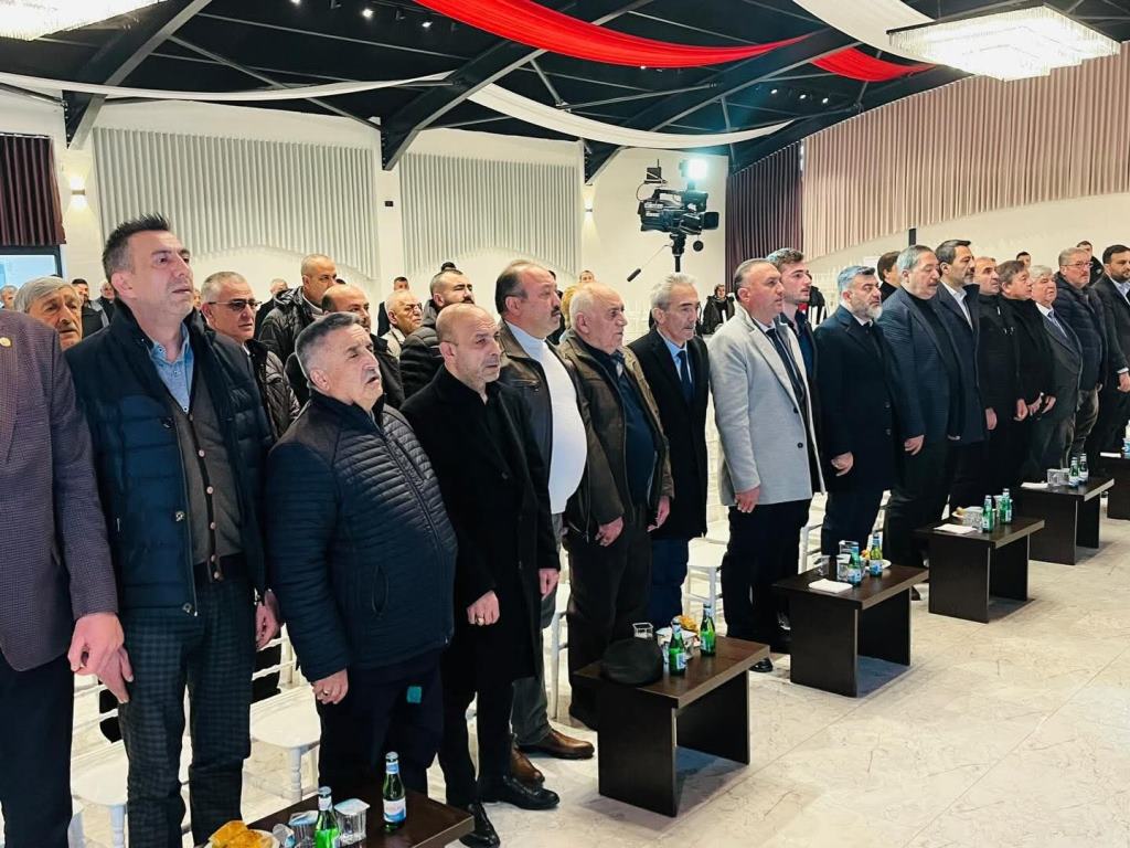 Çay Şoförler Odası’nda Oktay Saraç Yeniden Başkan Seçildi