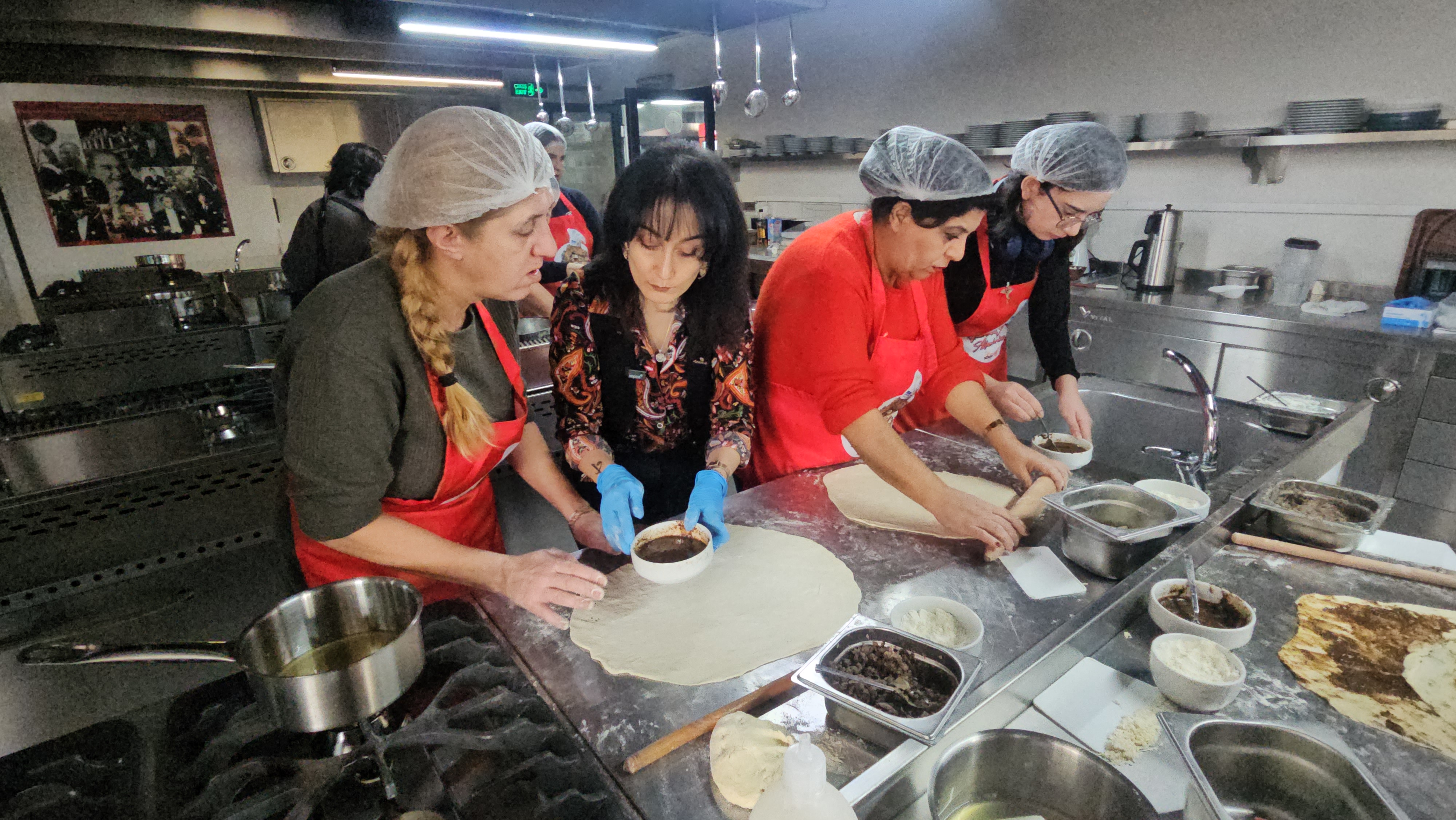 Görme Engelli Kadınlar Afyon Mutfağında Bükme Yaptı