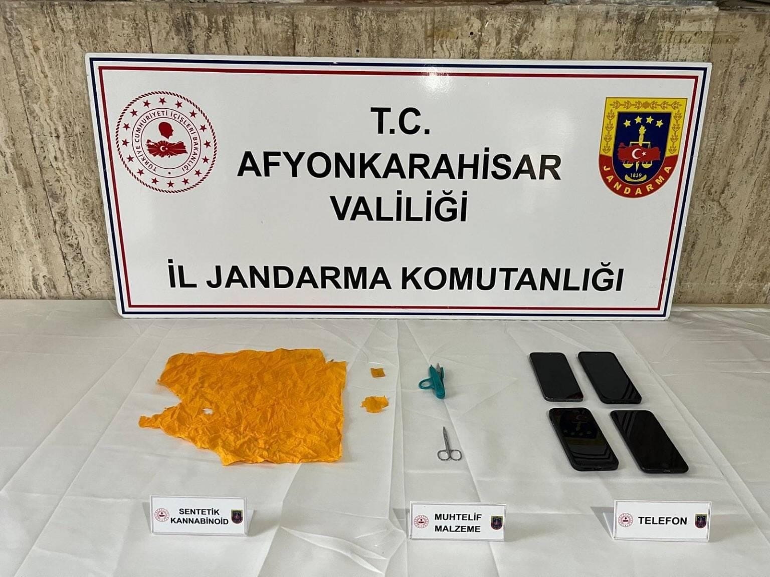 Afyon'da Uyuşturucu Şebekesi Çökertildi